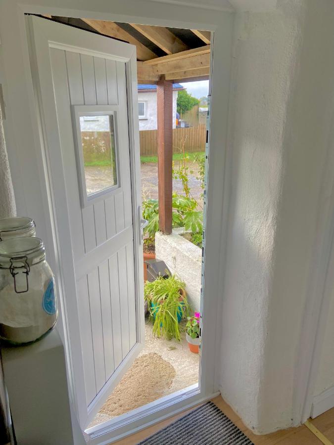 Idyllic Cornish Cottage, Superking Bed, Private Garden Dogs Welcome Truro Esterno foto