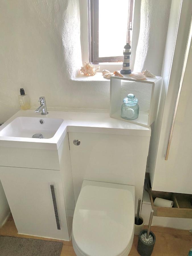 Idyllic Cornish Cottage, Superking Bed, Private Garden Dogs Welcome Truro Esterno foto