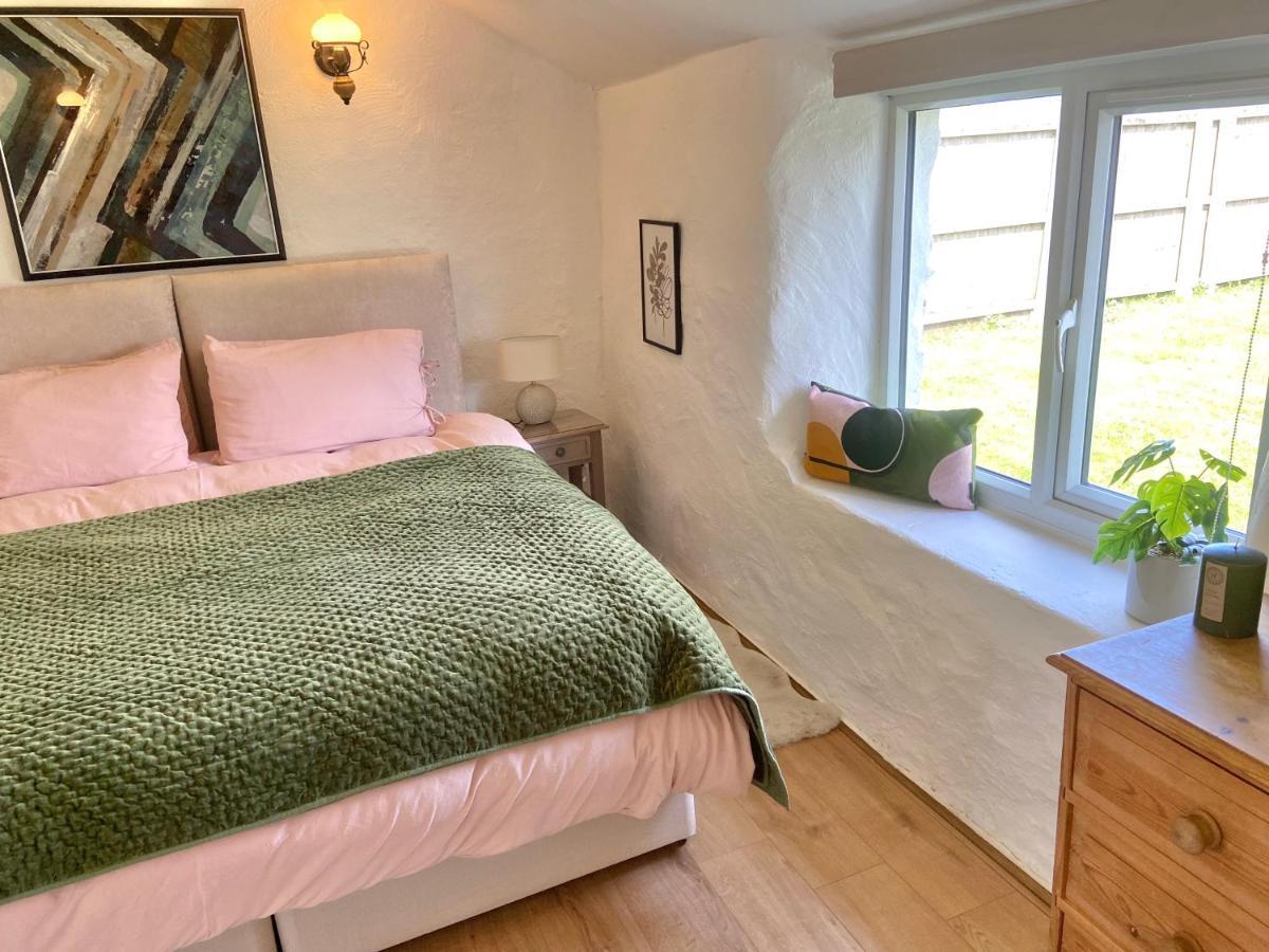 Idyllic Cornish Cottage, Superking Bed, Private Garden Dogs Welcome Truro Esterno foto